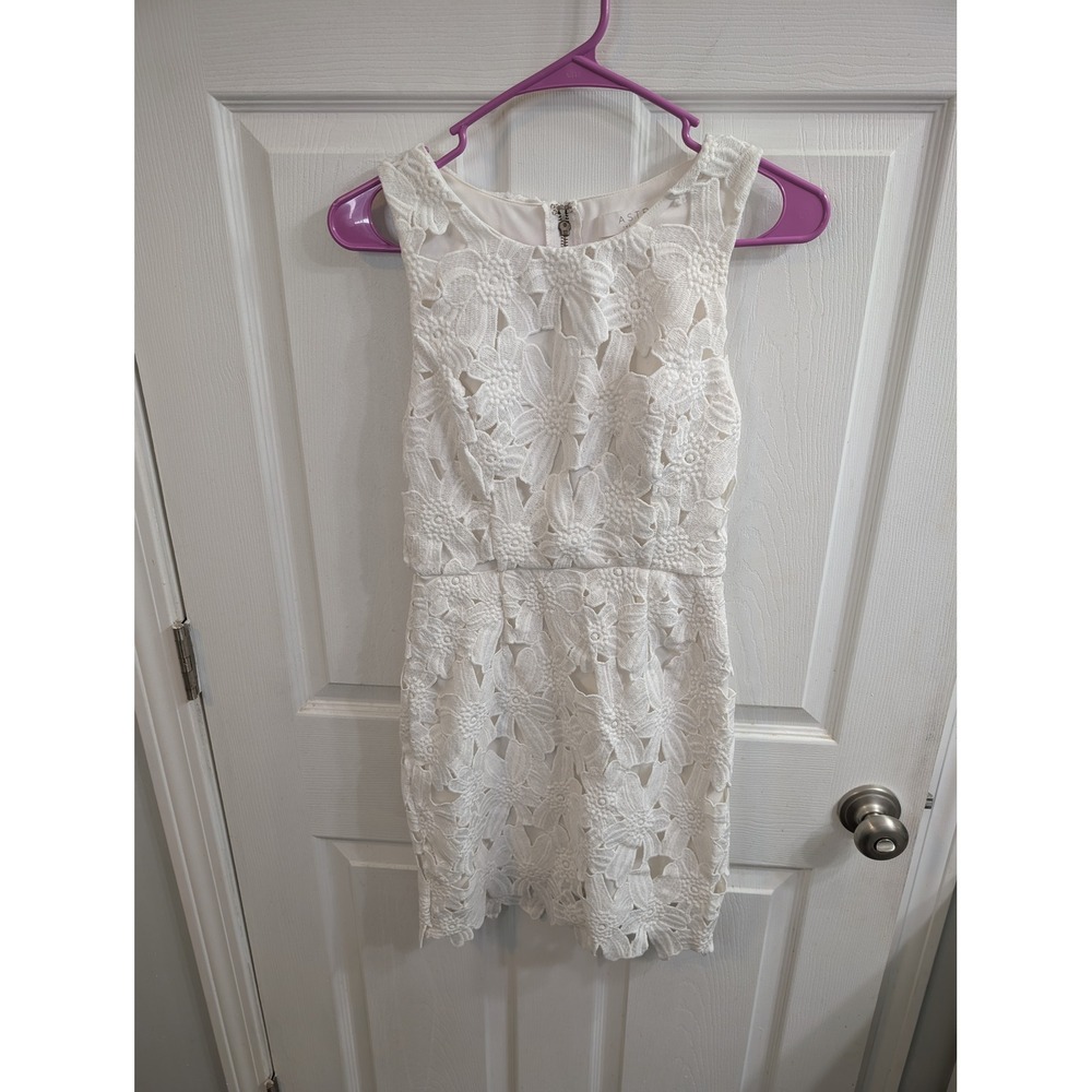 ASTR‎ the Label Floral Lace Mini Dress Womens White Sleeveless Zipper - Size S
